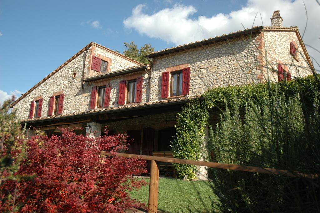 אמליה Agriturismo Tara מראה חיצוני תמונה