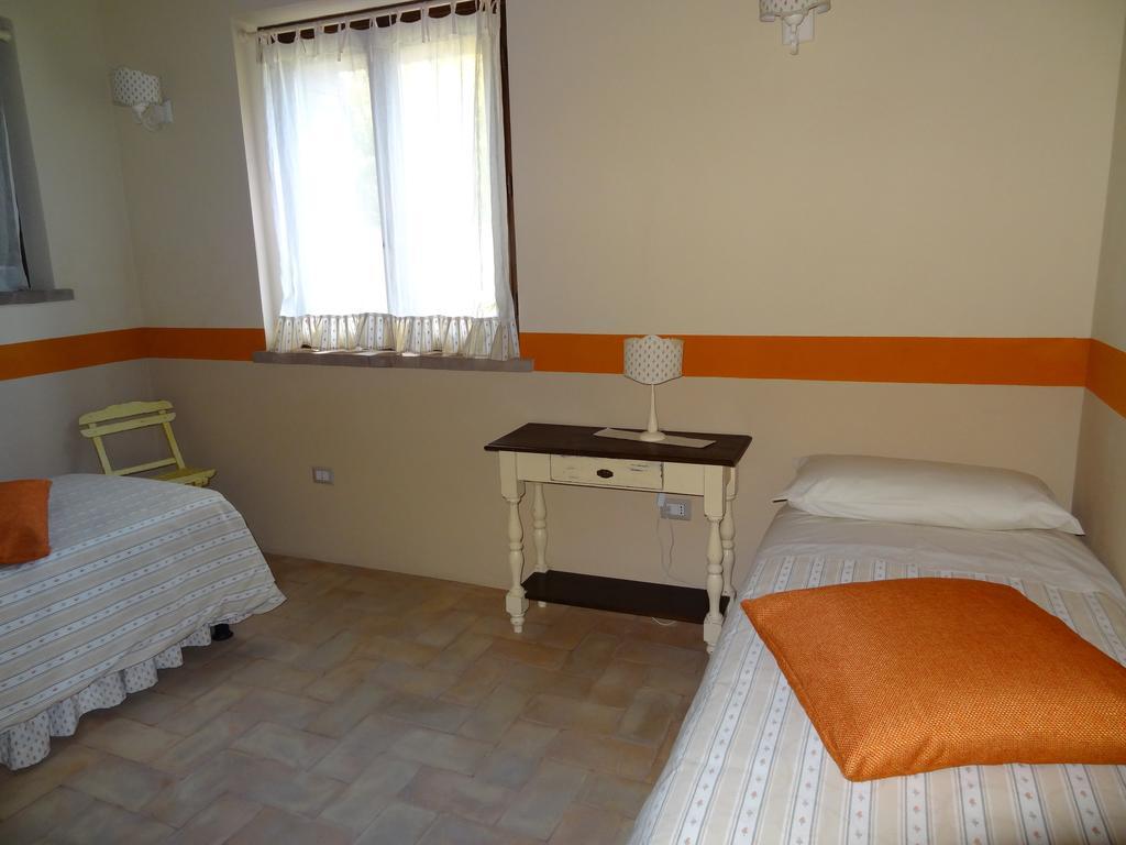 אמליה Agriturismo Tara חדר תמונה