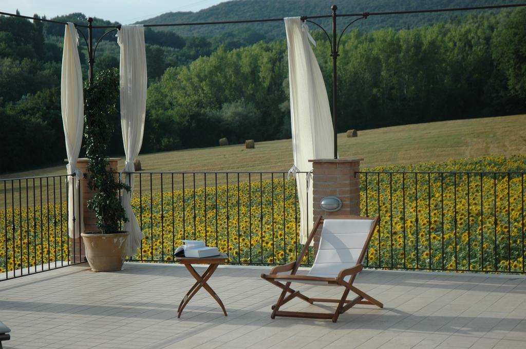 אמליה Agriturismo Tara מראה חיצוני תמונה
