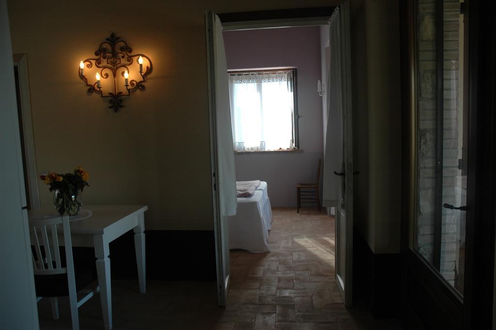 אמליה Agriturismo Tara חדר תמונה