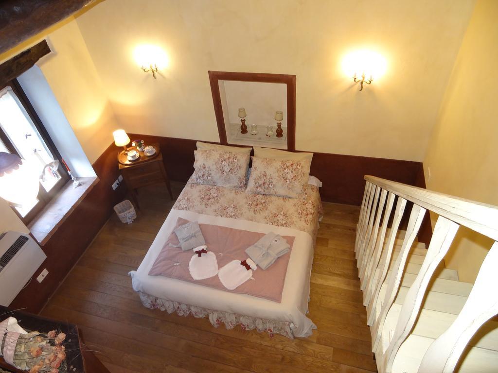 אמליה Agriturismo Tara מראה חיצוני תמונה