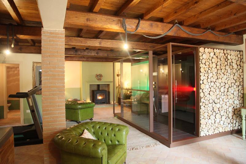 אמליה Agriturismo Tara מראה חיצוני תמונה